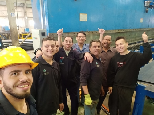 Latest company news about 2-we67k-650/6000 persrem gebeëindigde installatie achter elkaar en met succes het opdragen in Egypte