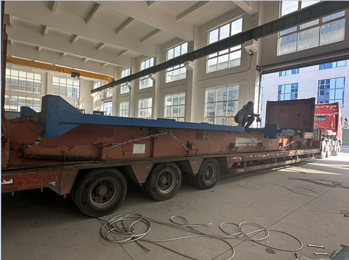 Latest company news about CNC Hydraulische Persrem Achter elkaar 2-we67k-650/6000 zal schip aan Kapitein Ltd India zijn