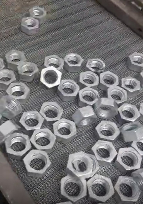 Bouten & Noten die Lijn voor Hete Onderdompeling galvaniseren die Materiaal galvaniseren