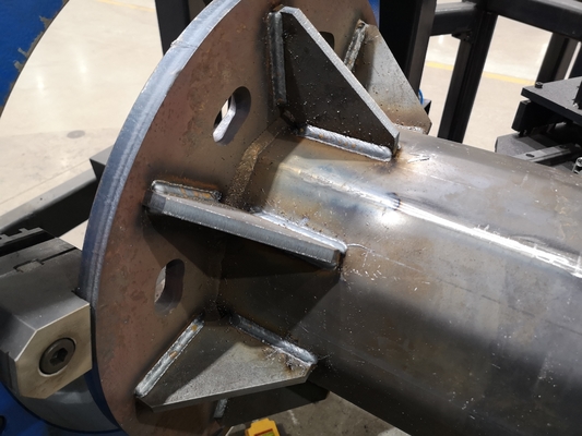 350mm 2000mm Automatische Robotachtige Lassenmachine voor Lichte Pool