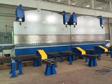 CNC tandem hydraulische persrem model 2-WE67k-1200/6250 Voor het maken van monopool transmissie buisvormige toren en hoge mast