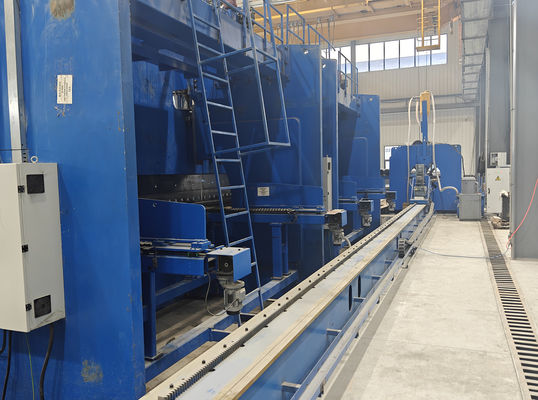 650T / 6500mm tandempersrem voor lichtstang en hoge mast
