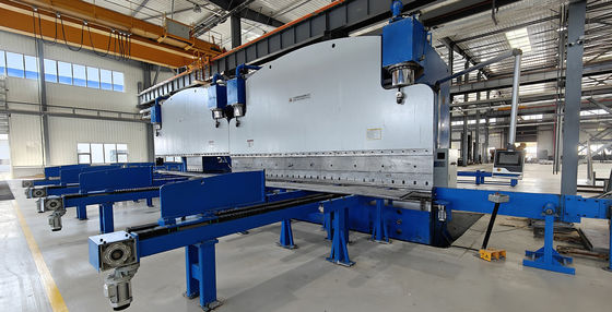650 ton tandem CNC hydraulische persremmachine voor het maken van lichte paal en hoge mast