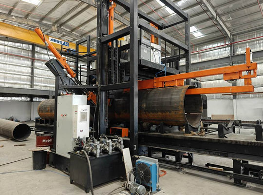 HM1600/12000 Sluitlasmachine voor hoge mast / monopool / communicatiepool