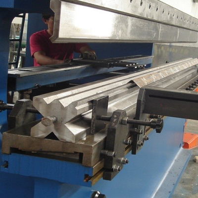 2×320T CNC tandem hydraulische persremmachine met DA53T besturingssysteem