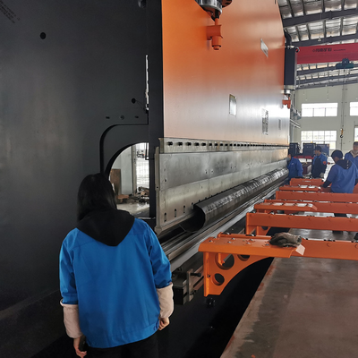 400 ton CNC-hydraulische kantbank met 8000 mm werklengte en DELEM DA53T-bediening