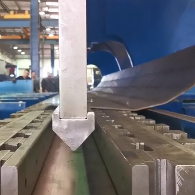Heavy Duty 2×650Ton 7M CNC Tandem Press Brake voor de productie van lange conic en achthoekige lichte polen