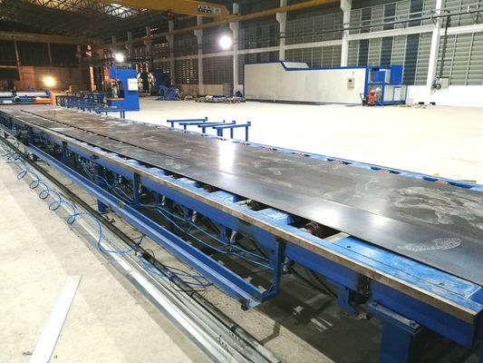 Machines voor het maken van lichtpoolen, voor het maken van overbrengingsmachines en voor het rechtzetten van torenpoolen