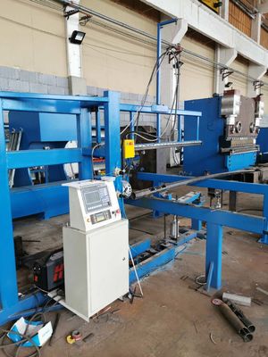 Lichte polen deur snijmachine/ CNC automatische plasma snijmachine, diameter 350 mm, slag 2000 mm
