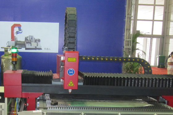 Het metaalcnc van het hoge snelheidsblad de snijmachine/het materiaal van de vezellaser