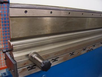 De Rem van de de buigende machinepers van het douaneblad het Bewerken voor controlebordkabinet