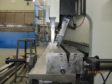 Hydraulische persremwerktuigen strijkijzer / perforatievorm