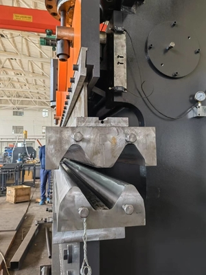 Goede prijs. Professionele 5mm/s buigsnelheid druk rem buigmachine voor nauwkeurige buig 3260 * 1500 * 2250 online