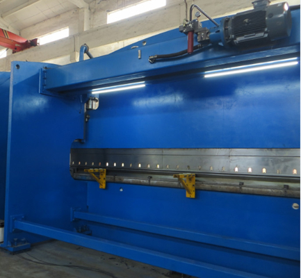 CNC-hydraulische persremmachine voor zware toepassingen